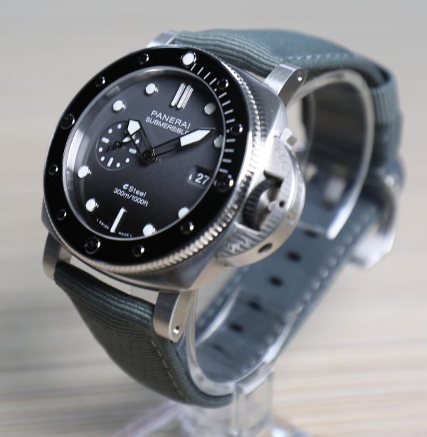 Panerai Luminor Submersible 44MM